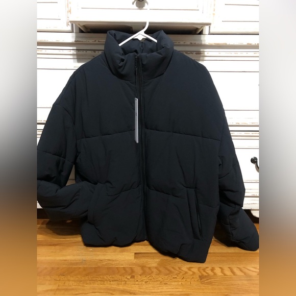 Alo Stretch woven street puffer jacket - Picture 6 of 11